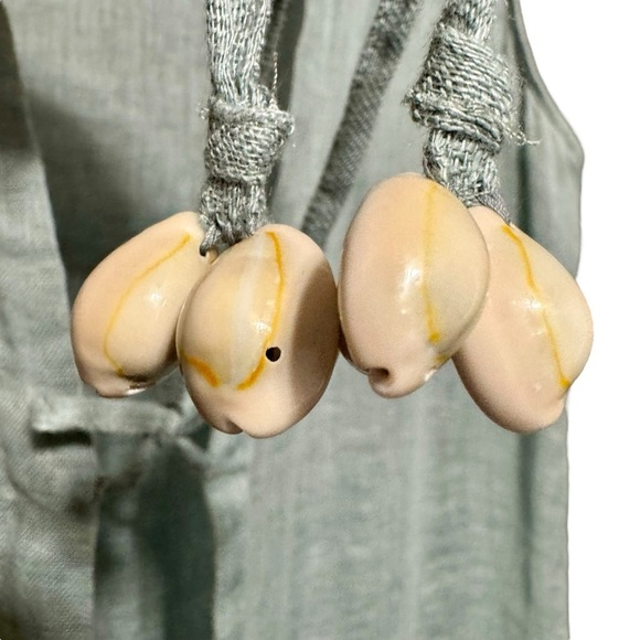 Soft Surroundings 100% Linen Long Seashell Self Tie Sleeveless Cardigan Vest - Picture 4 of 10